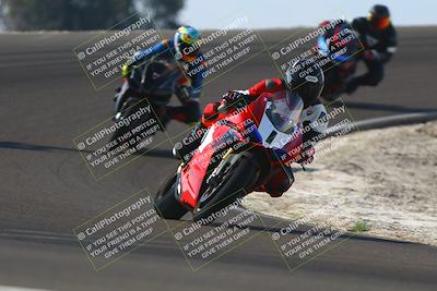 media/Nov-02-2025-Lets Ride (Sun) [[f7a3caa734]]/B Group/1220pm (Turn 2 Outside)/